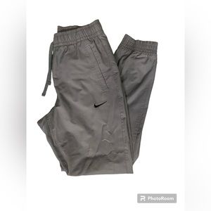 Nike Tapered Joggers